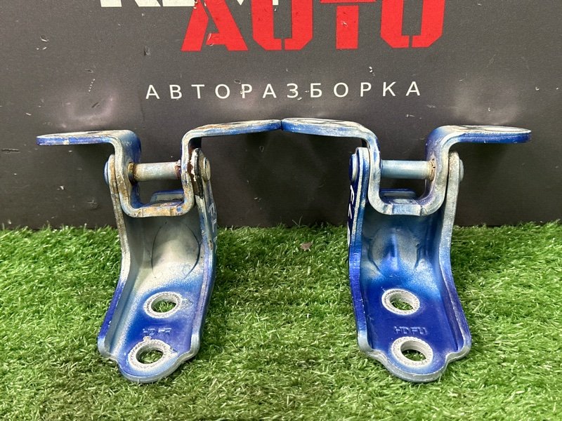 Петли двери Kia Cerato 2 2010 TD