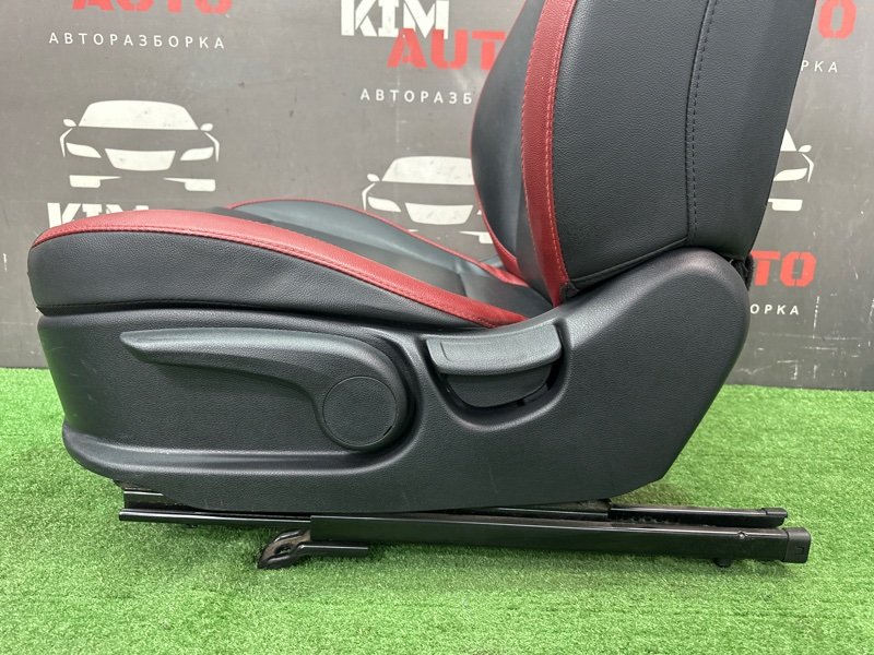 Сиденья передние комплект Kia Rio X 2020