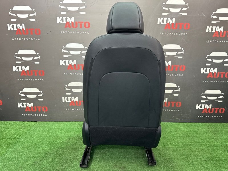Сиденья передние комплект Kia Rio X 2020