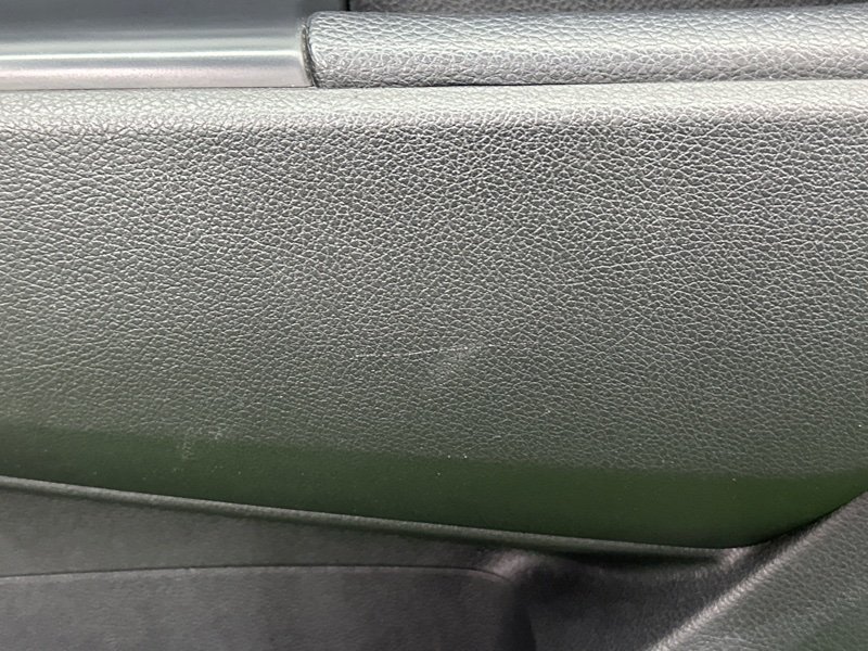 Обшивка двери Kia Rio X 2020