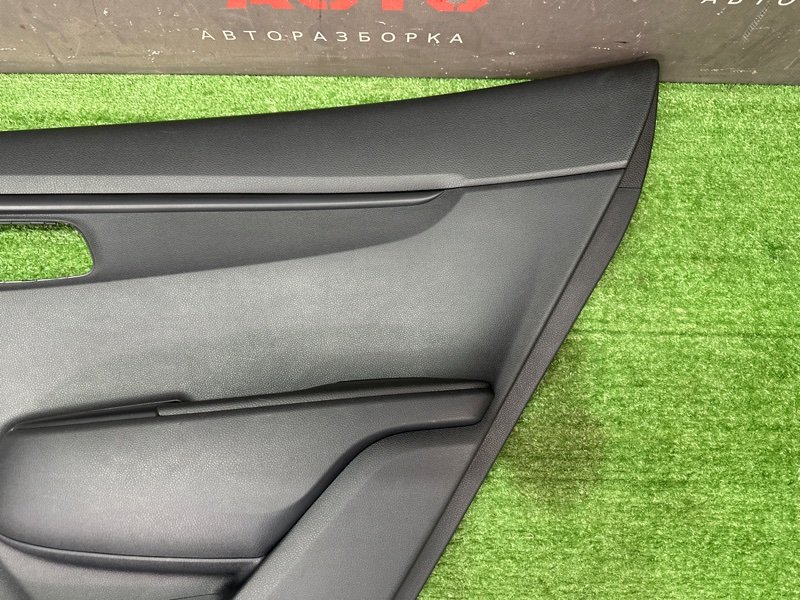 Обшивка двери Kia Rio X 2020