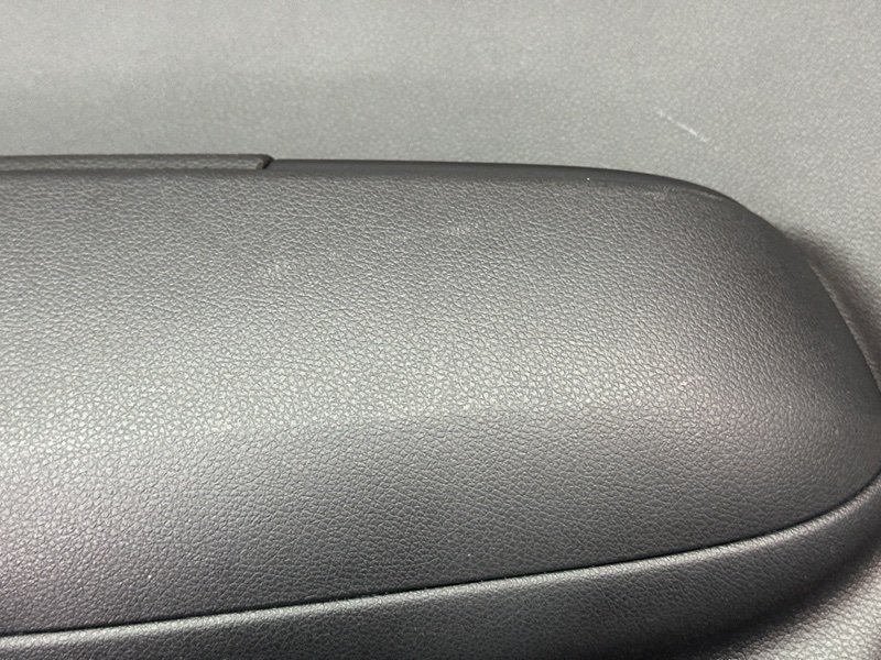 Обшивка двери Kia Rio X 2020