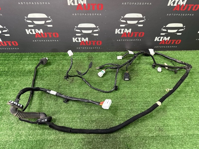 Проводка крышки багажника Kia Rio X 2020