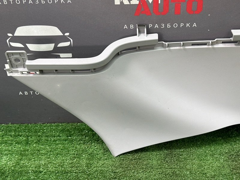 Накладка стойки верхняя Kia Rio X 2020