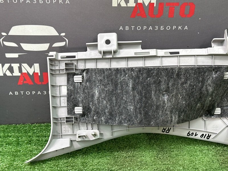 Накладка стойки верхняя Kia Rio X 2020