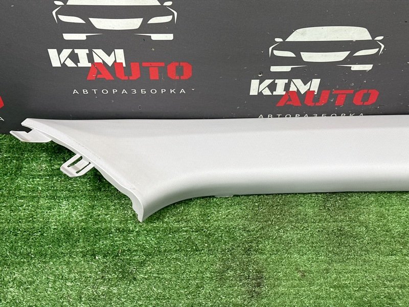 Накладка стойки лобового стекла Kia Rio X 2020