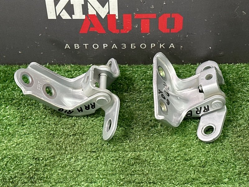 Петли двери Kia Rio X 2020