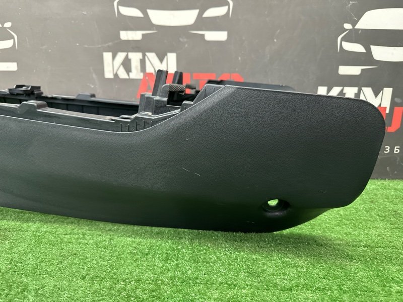 Консоль центральная Kia Rio X 2020