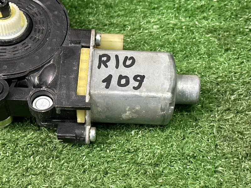 Мотор стеклоподъемника Kia Rio X 2020