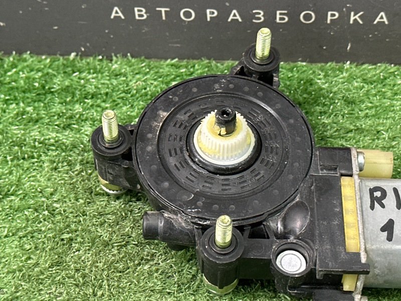 Мотор стеклоподъемника Kia Rio X 2020