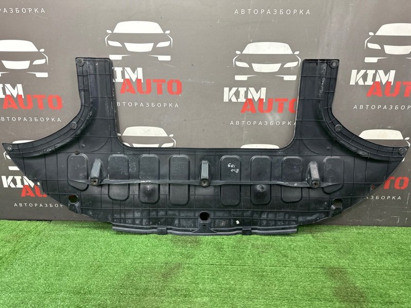 Пыльник двигателя Kia Rio X-Line 2020