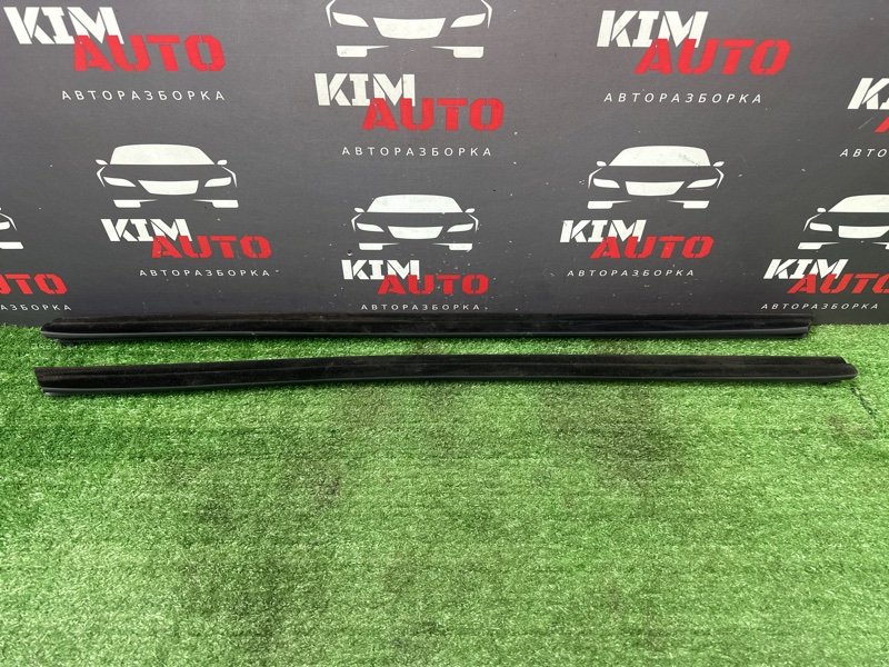 Уплотнитель стекла(бархотка) внутренний Kia Rio X-Line 2020