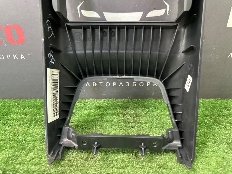 Накладка центральной консоли Skoda Octavia 2014 A7