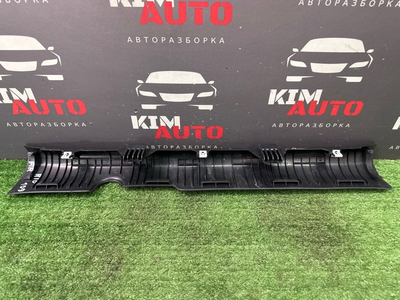 Накладка порога салона Kia Rio X-Line 2020