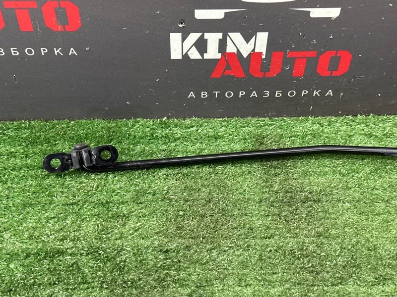 Упор капота Kia Rio X-Line 2020