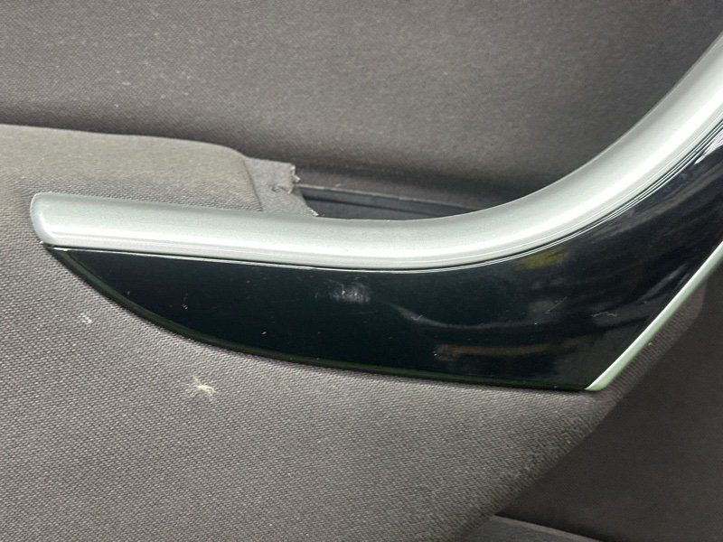 Обшивка двери Opel Astra J