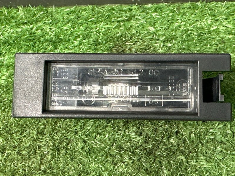 Плафон подсветки номера Opel Astra J