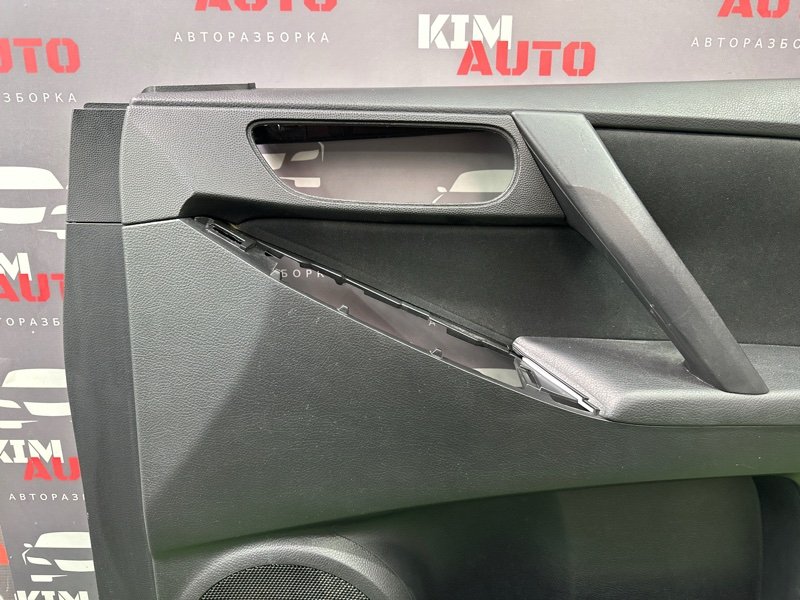 Обшивка двери Mazda 3 BL