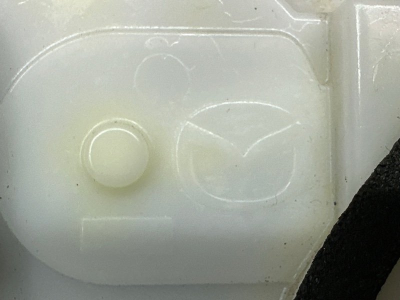 Замок двери Mazda 3 BL