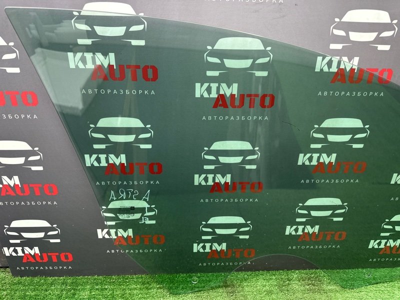 Стекло двери Opel Astra J