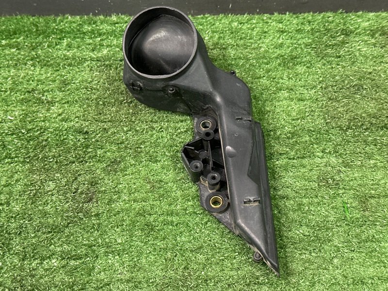 Воздуховод салона Ford Mondeo