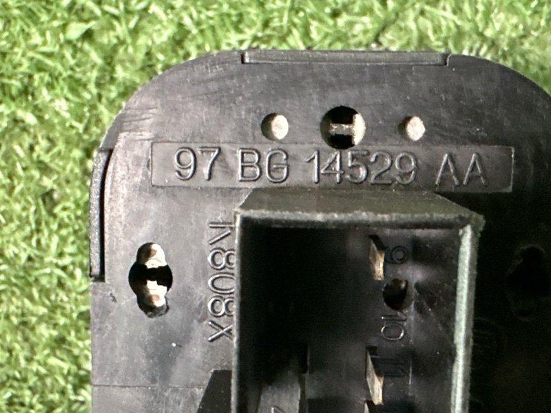 Блок управления стеклоподъемниками Ford Mondeo