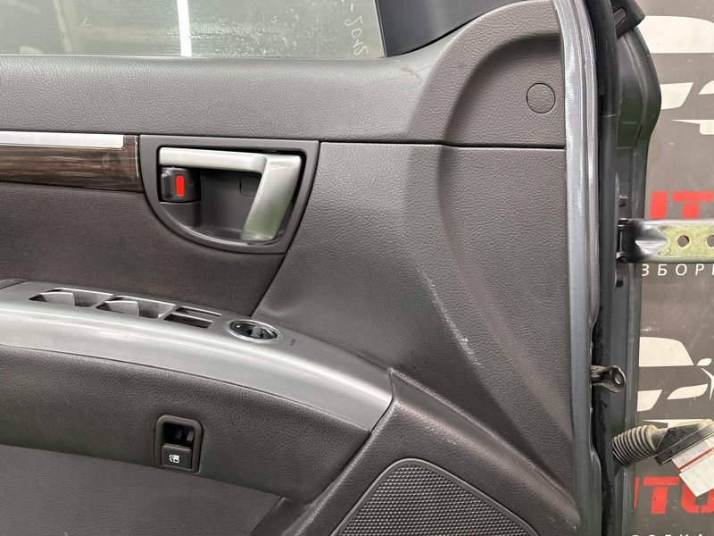Дверь Hyundai Santa Fe