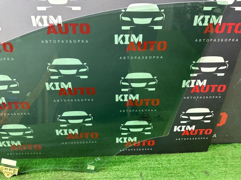 Стекло двери Hyundai i30 GD