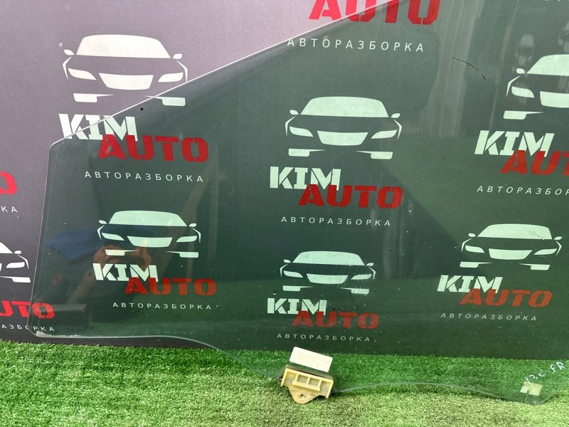 Стекло двери Hyundai i30 GD
