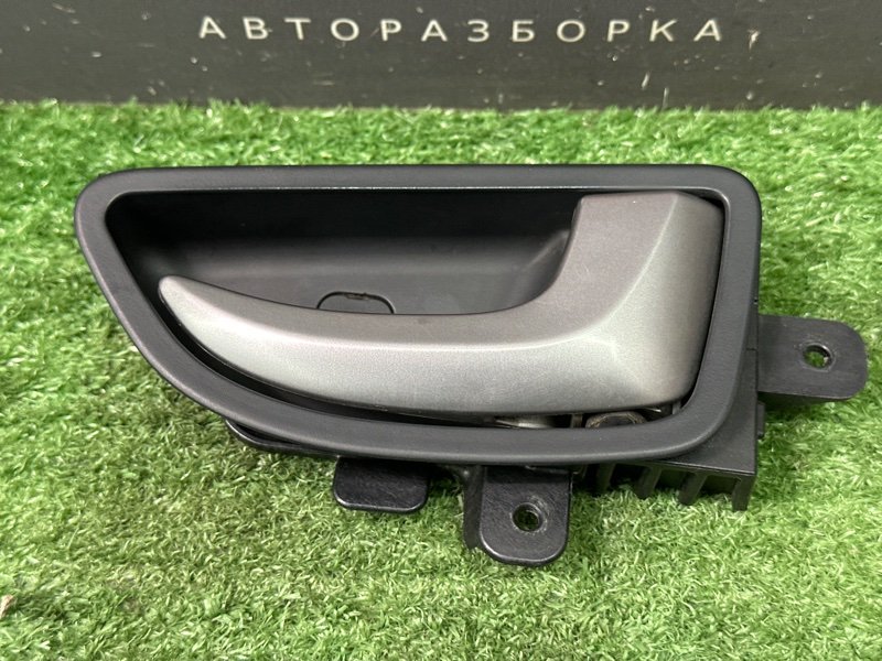 Ручка двери внутренняя Hyundai i30 GD