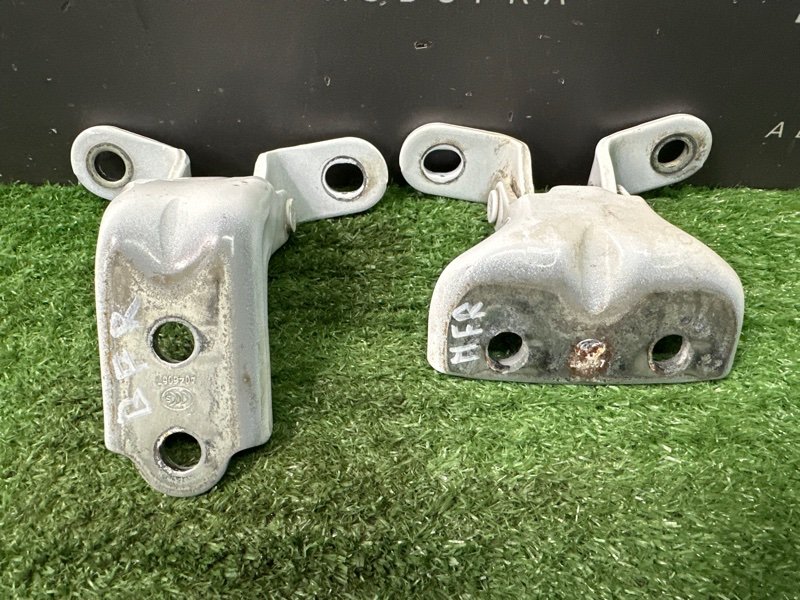 Петли двери Hyundai i30 GD