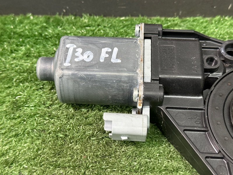 Мотор стеклоподъемника Hyundai i30 FD