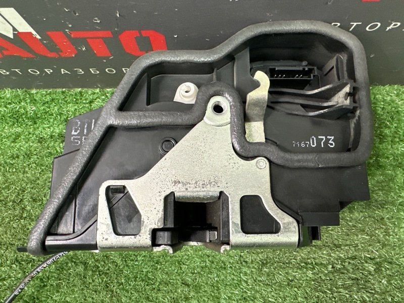 Замок двери BMW 7-Series E65