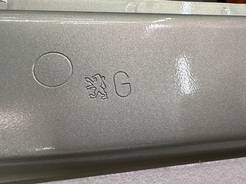 Дверь Peugeot 407