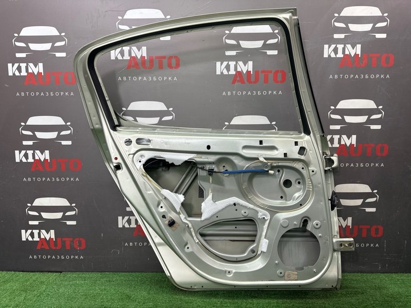 Дверь Peugeot 407