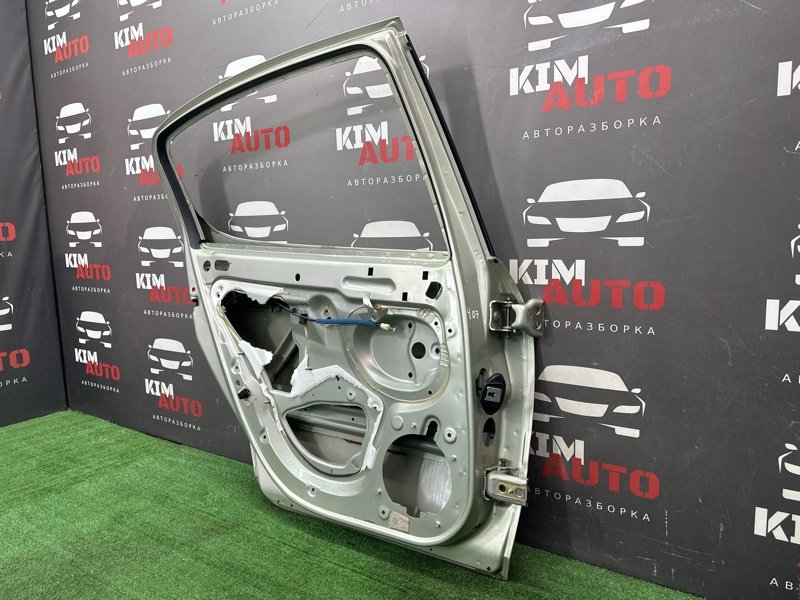 Дверь Peugeot 407