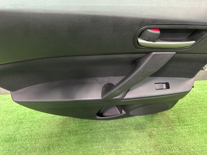 Дверь в сборе Mazda 3 BL