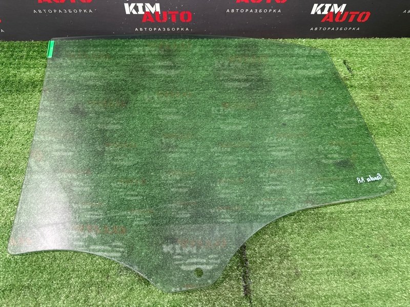 Стекло двери Fiat Panda