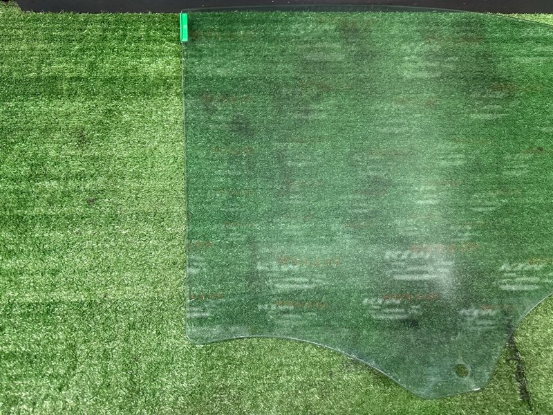 Стекло двери Fiat Panda