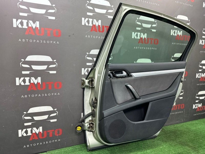 Дверь Peugeot 407