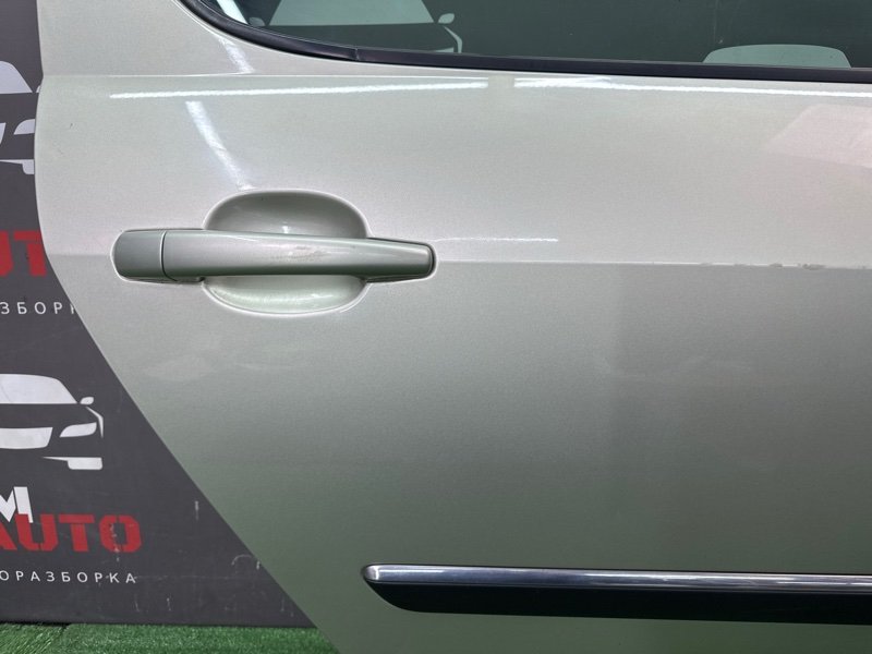 Дверь Peugeot 407