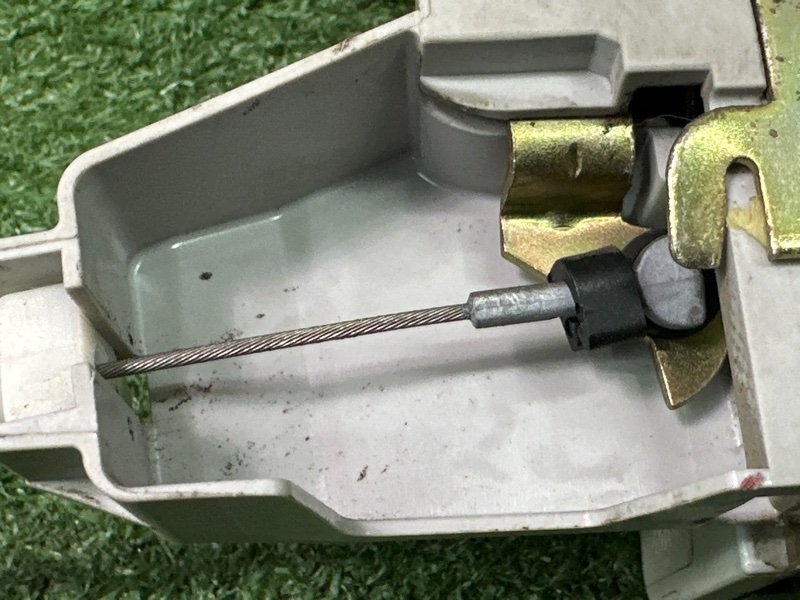 Замок двери Peugeot 307