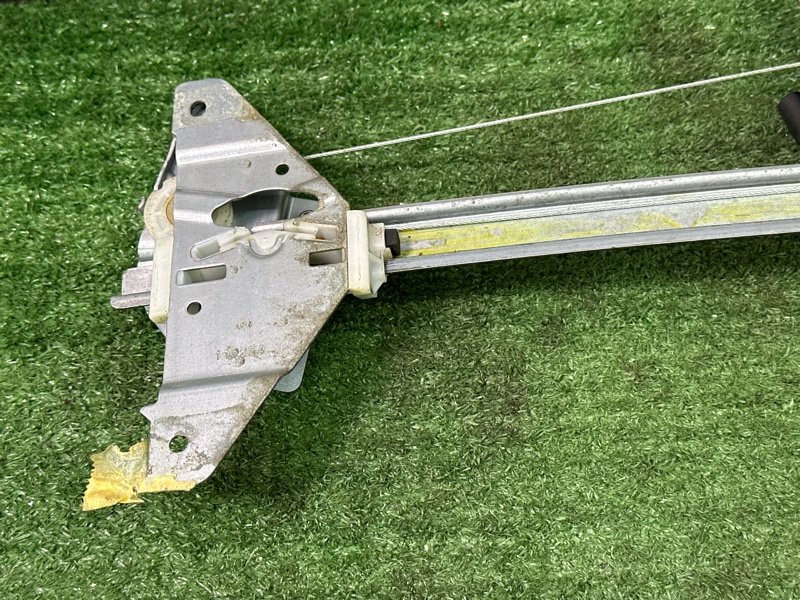 Механизм стеклоподъёмника с мотором Peugeot 307