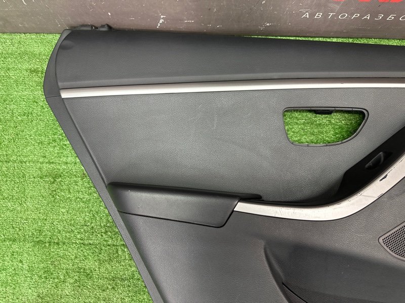 Обшивка двери Hyundai i30 GD