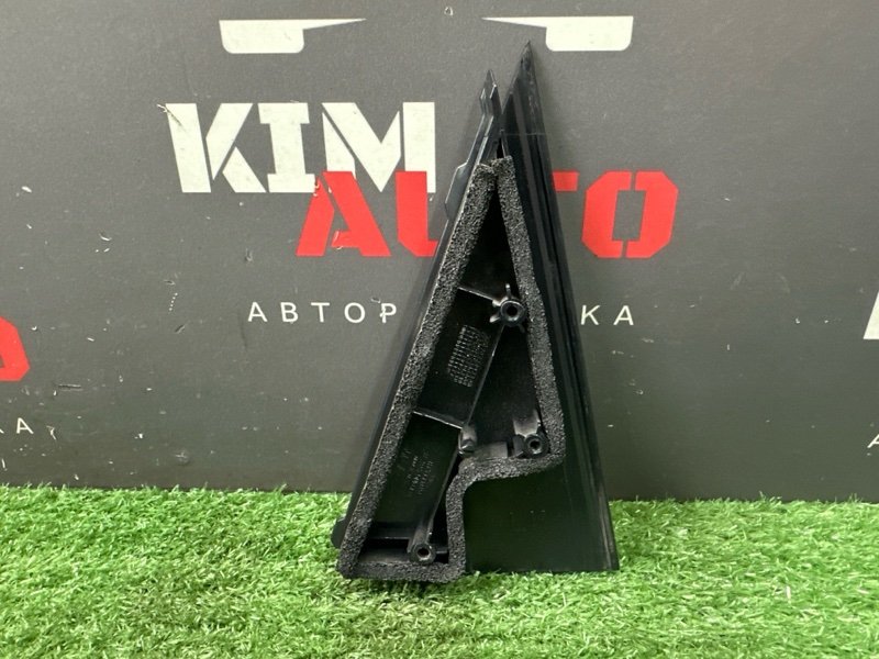 Накладка двери наружная треугольник Hyundai i30 GD