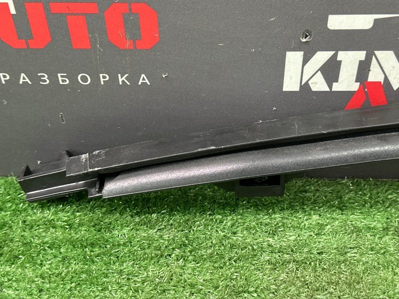 Направляющая стекла двери Hyundai i30 GD