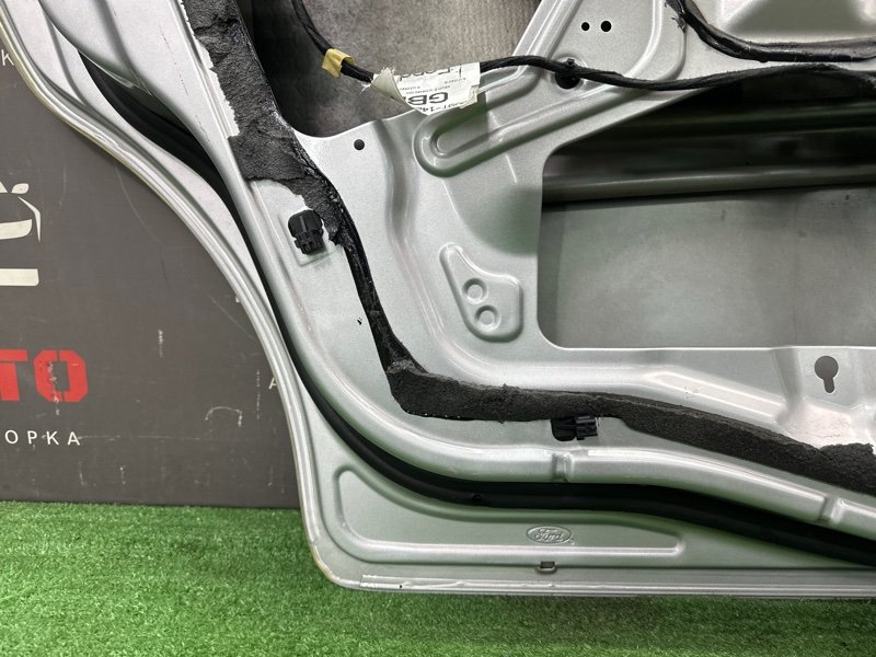 Дверь Ford Mondeo 4