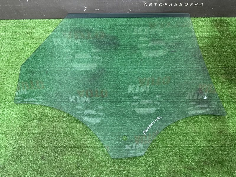 Стекло двери Ford Mondeo