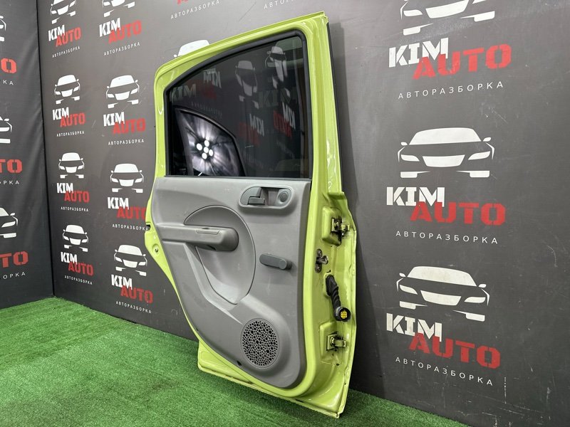 Дверь Fiat Panda