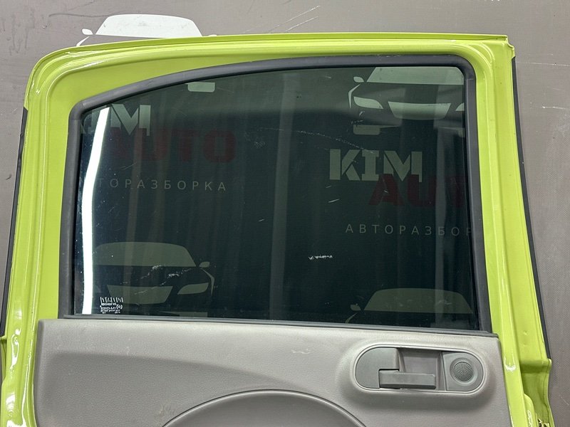 Дверь Fiat Panda